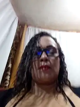 Snapshot of maroita chatting on May 18, 1:06 pm maroita online show from May 18, 1:06 pm