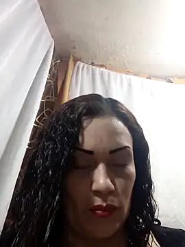 Snapshot of maroita chatting on May 22, 1:28 pm maroita online show from May 22, 1:28 pm
