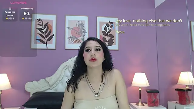 Snapshot of YayaQueen chatting on May 4, 12:12 pm YayaQueen online show from May 4, 12:12 pm