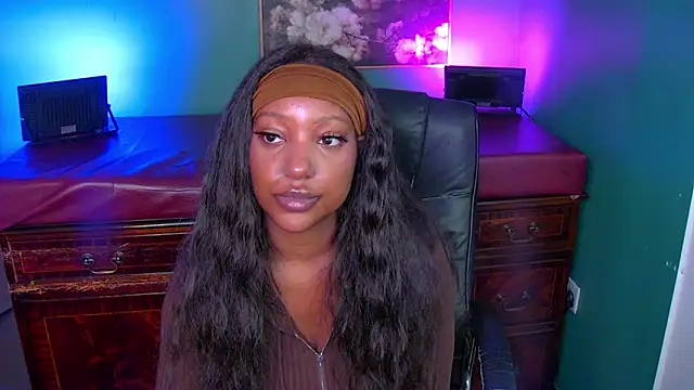 Snapshot of NyaraBuenoBabestationx chatting on June 29, 1:33 pm NyaraBuenoBabestationx online show from June 29, 1:33 pm