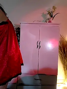 nathyjonees online show from June 15, 10:28 am