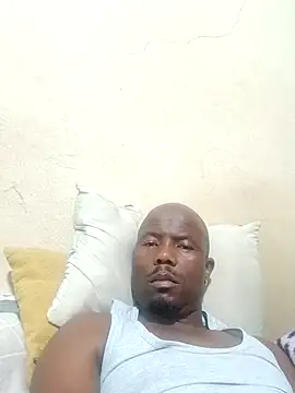 Snapshot of Zolani003 chatting on May 5, 7:44 pm Zolani003 online show from May 5, 7:44 pm