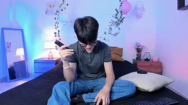 Kai blaz online show from April 27, 8:51 pm