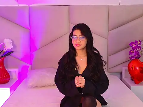 OliviaDiaz online show from March 10, 7:52 pm