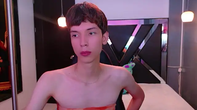 Stefany PiInk online show from April 30, 3:57 am
