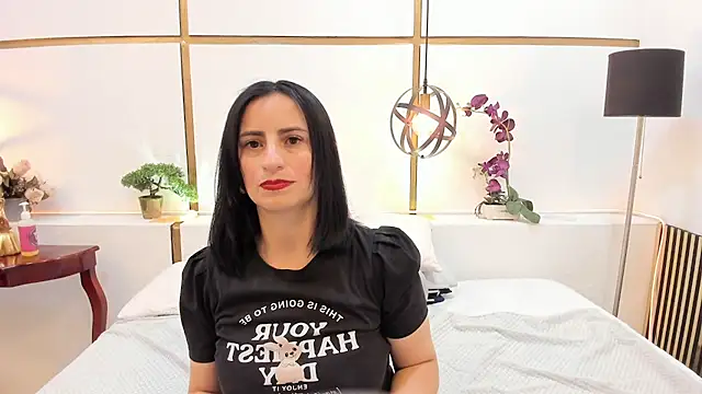 BrendaCantorel online show from April 20, 12:08 pm