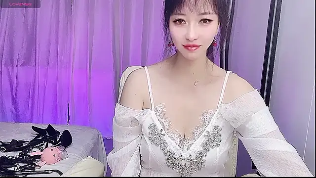 QIQIY169  online show from March 19, 1:37 pm