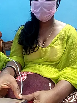 Snapshot of jothika45 chatting on May 29, 6:50 pm jothika45 online show from May 29, 6:50 pm