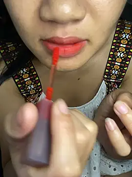 Snapshot of -Lilyn- chatting on July 11, 6:10 pm -Lilyn- online show from July 11, 6:10 pm