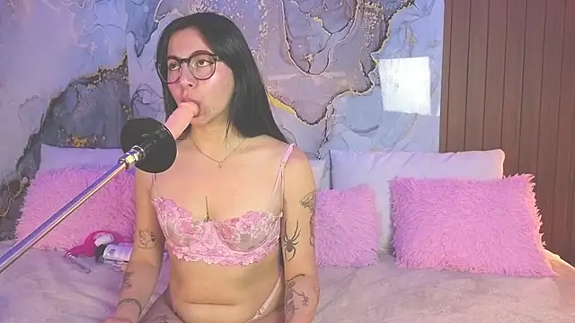 Snapshot of abbycandhy chatting on June 17, 3:13 pm abbycandhy online show from June 17, 3:13 pm