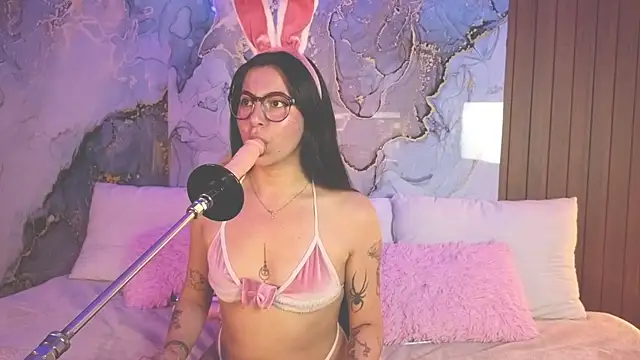 Snapshot of abbycandhy chatting on June 22, 2:25 pm abbycandhy online show from June 22, 2:25 pm