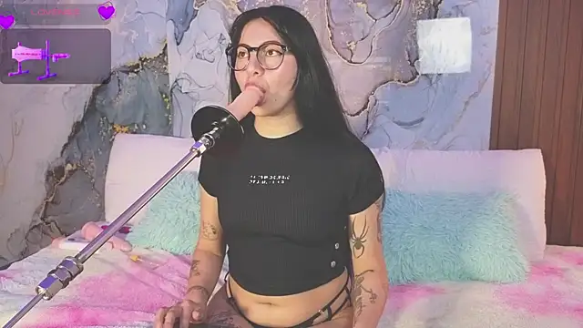 Snapshot of abbycandhy chatting on July 16, 2:23 pm abbycandhy online show from July 16, 2:23 pm