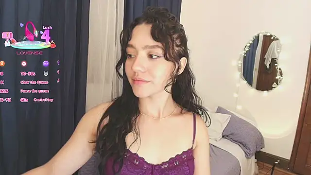 Katiieee online show from May 26, 12:39 am