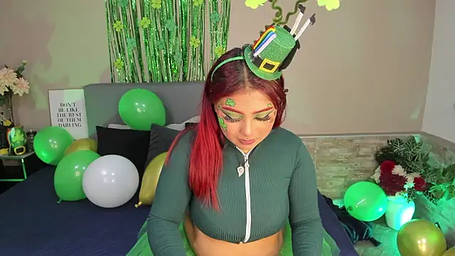 hooney 2 online show from March 18, 4:15 am