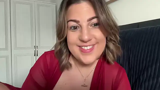 Snapshot of annabellewarick chatting on April 25, 6:49 pm annabellewarick online show from April 25, 6:49 pm