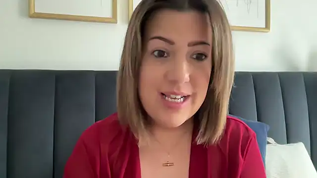 Snapshot of annabellewarick chatting on May 7, 7:25 am annabellewarick online show from May 7, 7:25 am