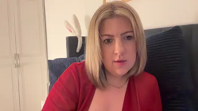 Snapshot of annabellewarick chatting on May 30, 9:34 pm annabellewarick online show from May 30, 9:34 pm