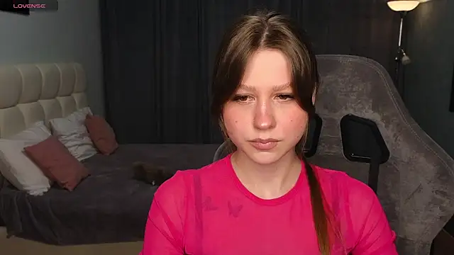 Kristy Bell1 online show from March 26, 10:15 pm