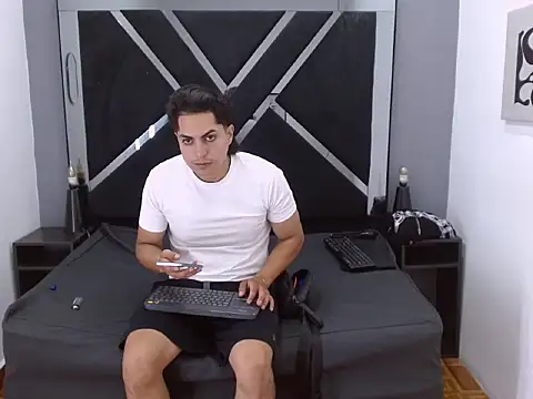 Alex Wolft online show from June 23, 12:58 pm