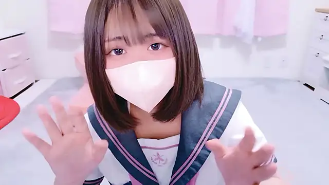 Snapshot of TSU-YU chatting on May 13, 6:55 am TSU-YU online show from May 13, 6:55 am