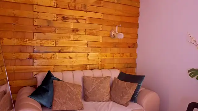 davis saint online show from April 30, 11:27 am