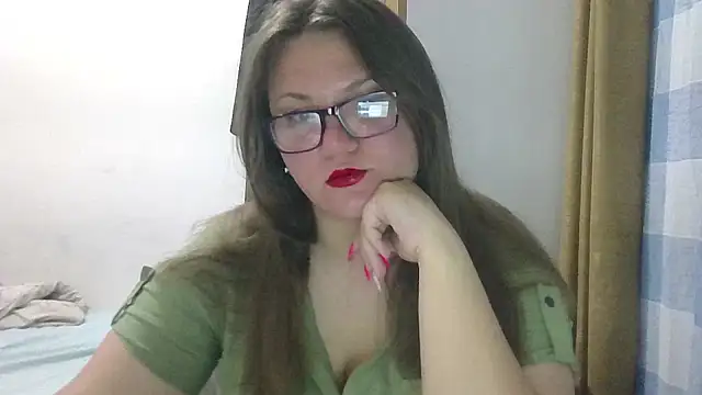 Snapshot of MuseChic_Wild chatting on June 3, 7:41 pm MuseChic Wild online show from June 3, 7:41 pm