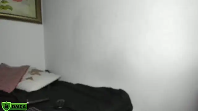 Hannah White  online show from May 9, 11:54 pm