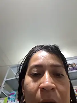 Snapshot of Dr_Edna_naughty chatting on May 16, 12:40 am Dr Edna naughty online show from May 16, 12:40 am