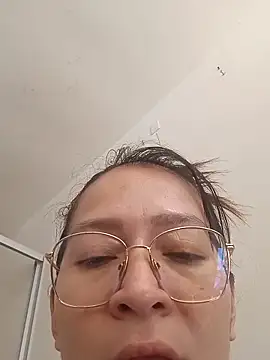 Snapshot of Dr_Edna_naughty chatting on June 18, 3:27 pm Dr Edna naughty online show from June 18, 3:27 pm