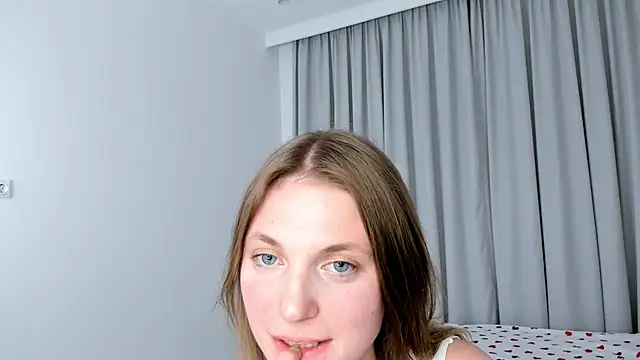 Snapshot of ErinnPieloch chatting on March 14, 8:03 pm ErinnPieloch online show from March 14, 8:03 pm