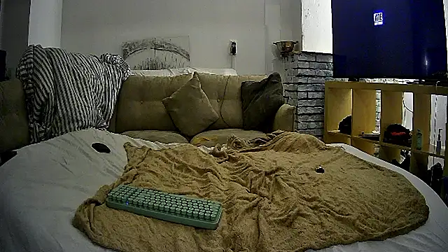 rudy25cm online show from April 17, 8:01 pm