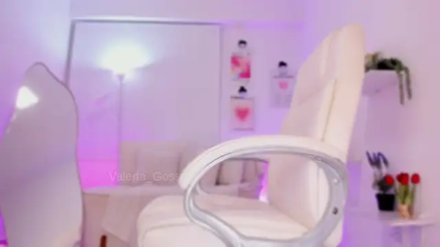 Snapshot of ValeriaGoss chatting on April 21, 1:42 am ValeriaGoss online show from April 21, 1:42 am