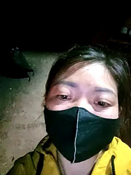 Snapshot of Bling-pusy chatting on March 8, 11:30 pm Bling-pusy online show from March 8, 11:30 pm