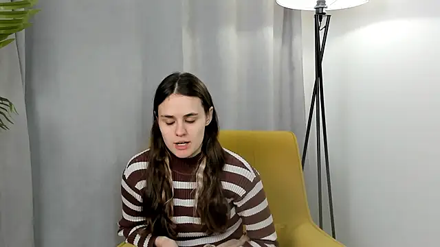 Snapshot of ZulmaPinley chatting on March 9, 7:01 am ZulmaPinley online show from March 9, 7:01 am