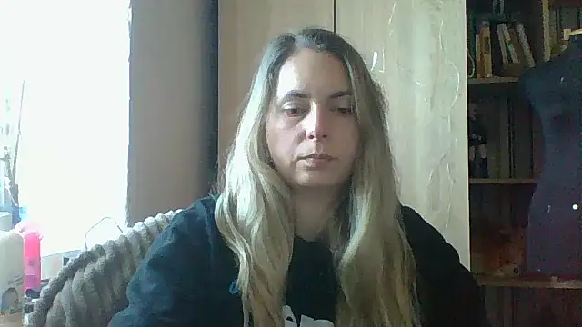 Mollie365 online show from March 10, 11:26 am