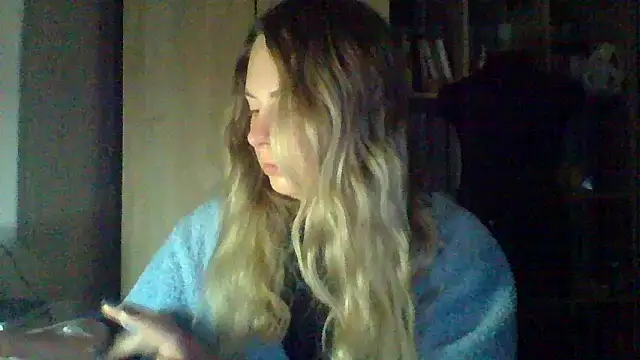 Mollie365 online show from March 14, 1:44 am