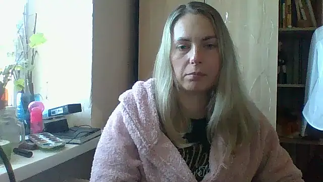 Mollie365 online show from April 5, 10:45 am