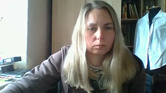 Mollie365 online show from April 10, 8:41 am