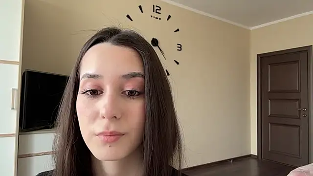 AdeleVelvet online show from April 16, 1:23 pm