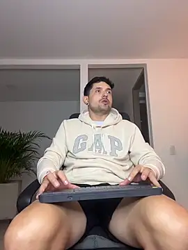 TroyeSavage online show from April 2, 10:46 am