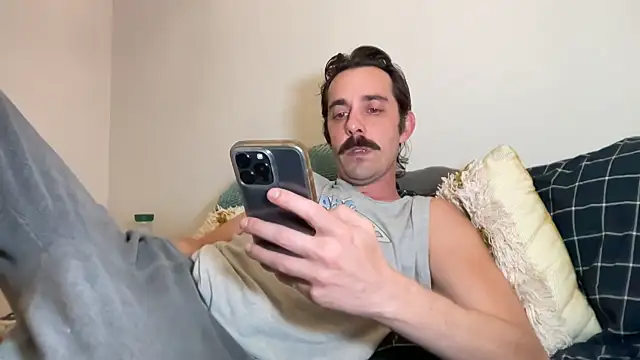 RawSlutMaker online show from March 28, 11:48 pm