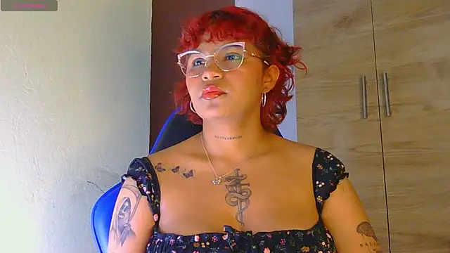 Snapshot of alessia_temptation chatting on June 23, 10:13 am alessia temptation online show from June 23, 10:13 am