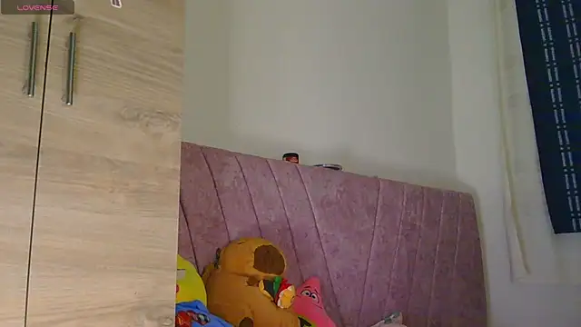 Snapshot of alessia_temptation chatting on July 14, 10:21 am alessia temptation online show from July 14, 10:21 am