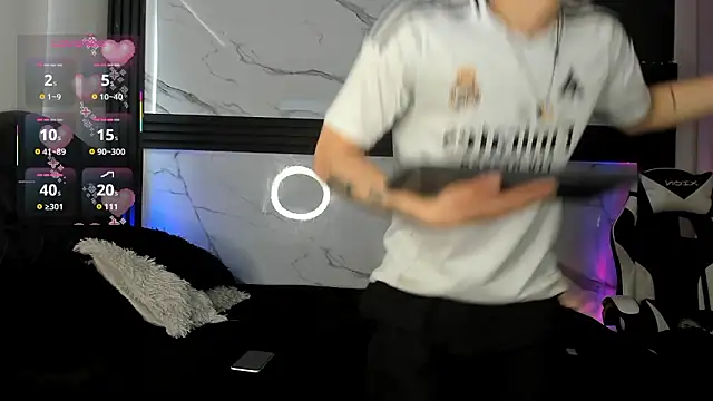 Snapshot of ThiagoFerrero_Hot chatting on March 16, 2:10 pm ThiagoFerrero Hot online show from March 16, 2:10 pm