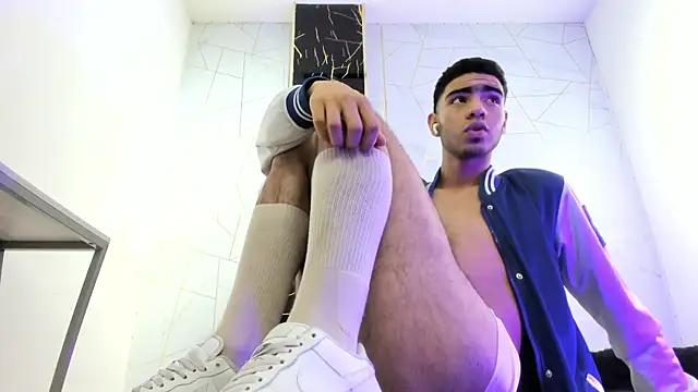 Valentin Lux online show from April 17, 2:36 am