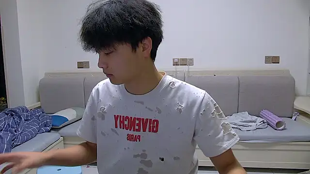 icecream-002 online show from March 22, 10:07 am