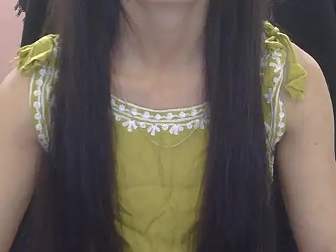 Snapshot of Lovely_Ananta chatting on June 13, 4:49 pm Lovely Ananta online show from June 13, 4:49 pm