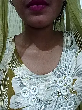 Barbie Aasnoor online show from March 14, 4:07 am