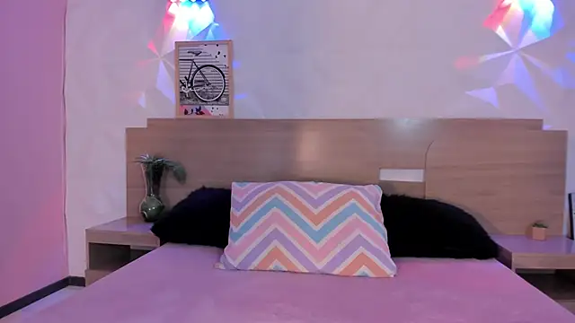 KittyVelve online show from March 21, 11:59 am