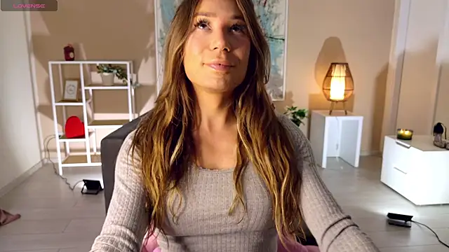 Snapshot of TSGisele chatting on May 19, 3:02 am TSGisele online show from May 19, 3:02 am